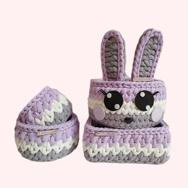 سبد قلاب بافی تریکو طرح نوزادی خرگوشی  کد 6890 مجموعه 4 عددی